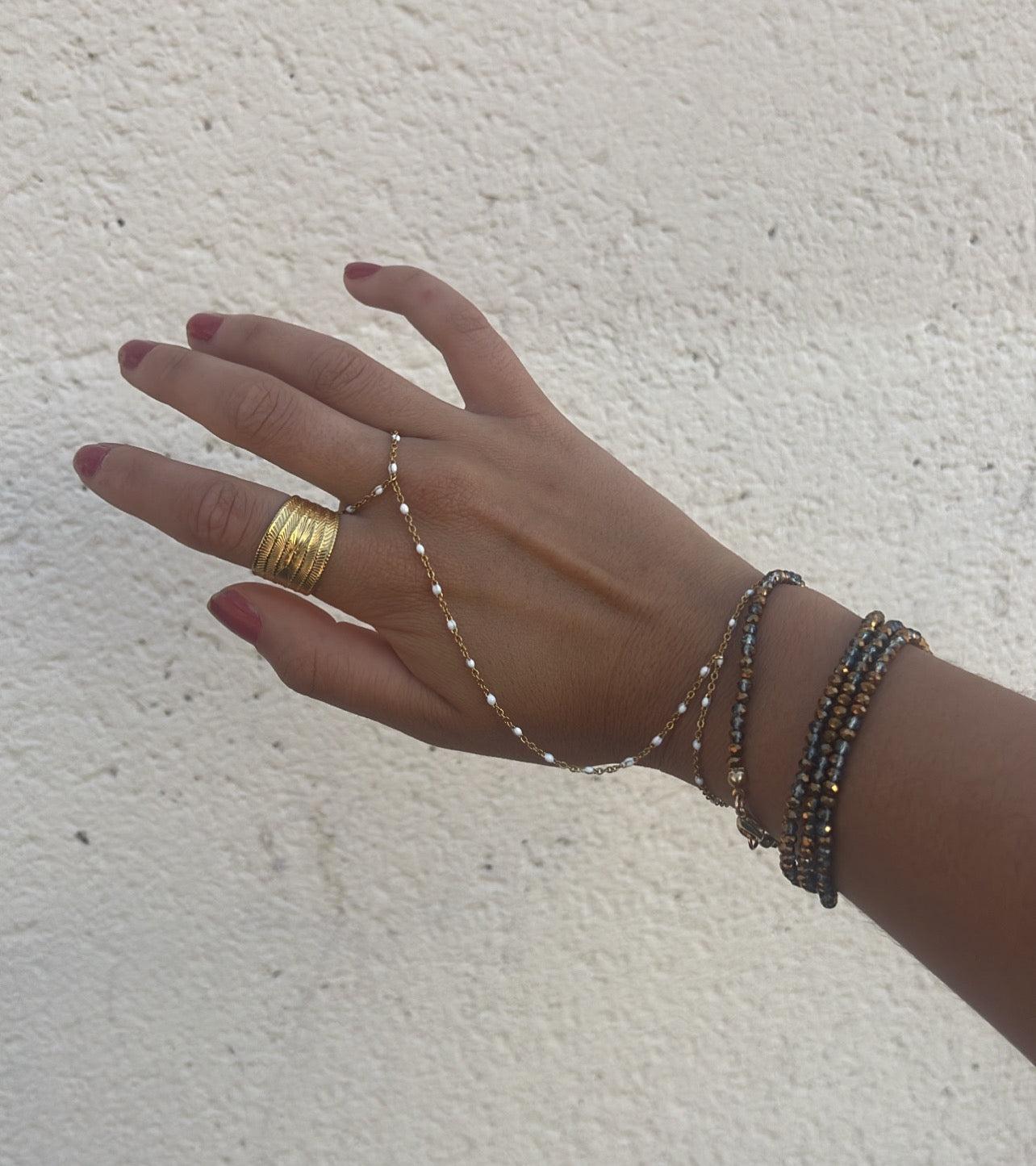 Isla Hand Chain