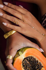Danaya Hand Chain